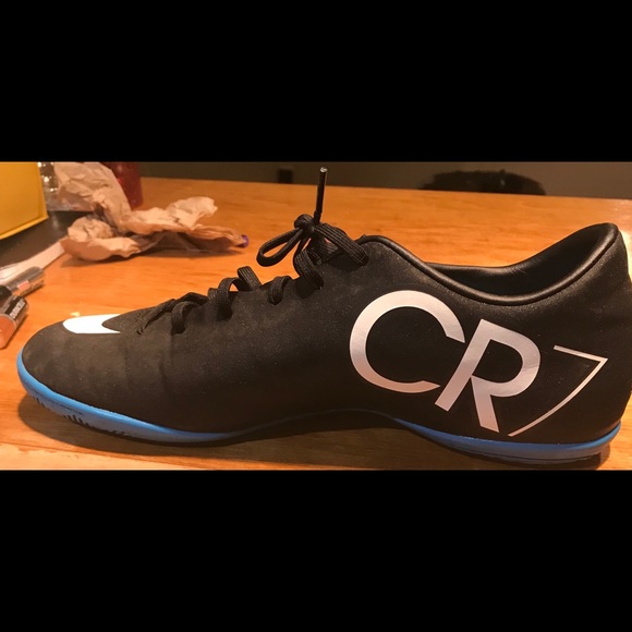 mercurial cr7 indoor